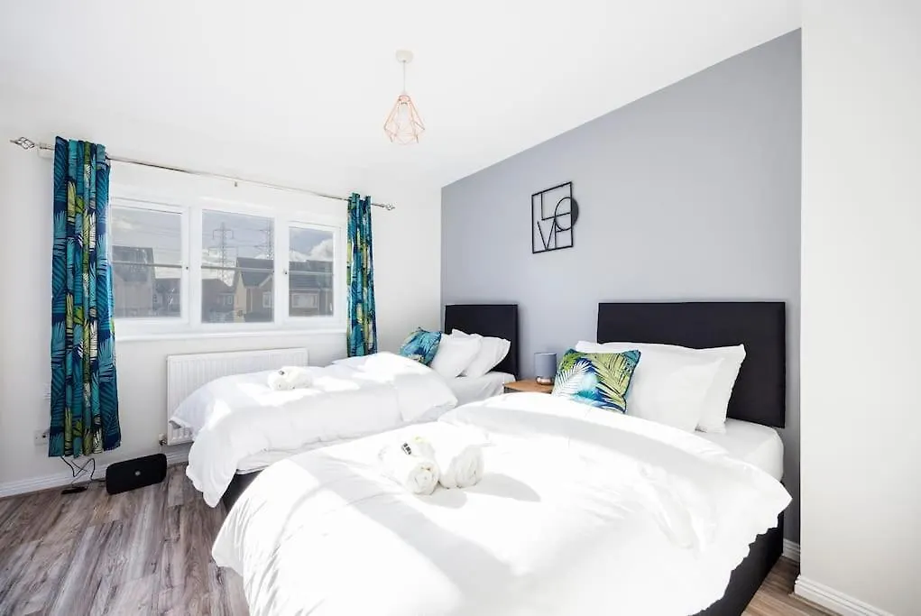 Holiday home Charming 2Bed House Villa Barking  United Kingdom