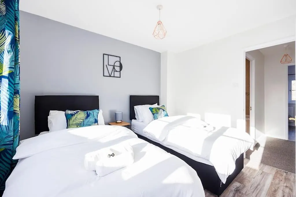 Holiday home Charming 2Bed House Villa Barking  United Kingdom